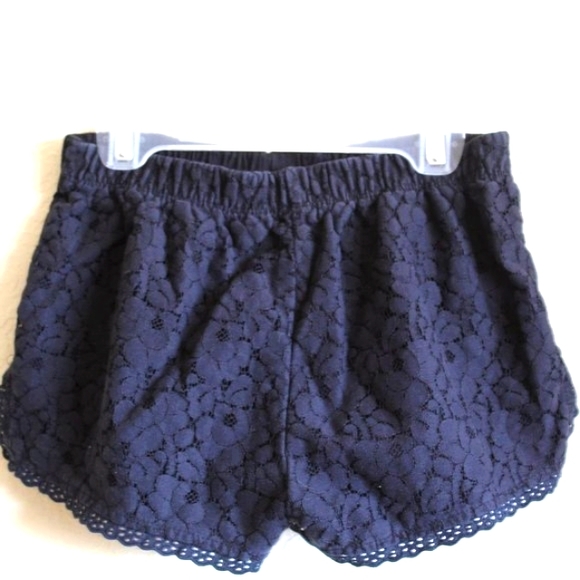 Simply Vera by Vera Wang black lace shorts - Picture 2 of 3